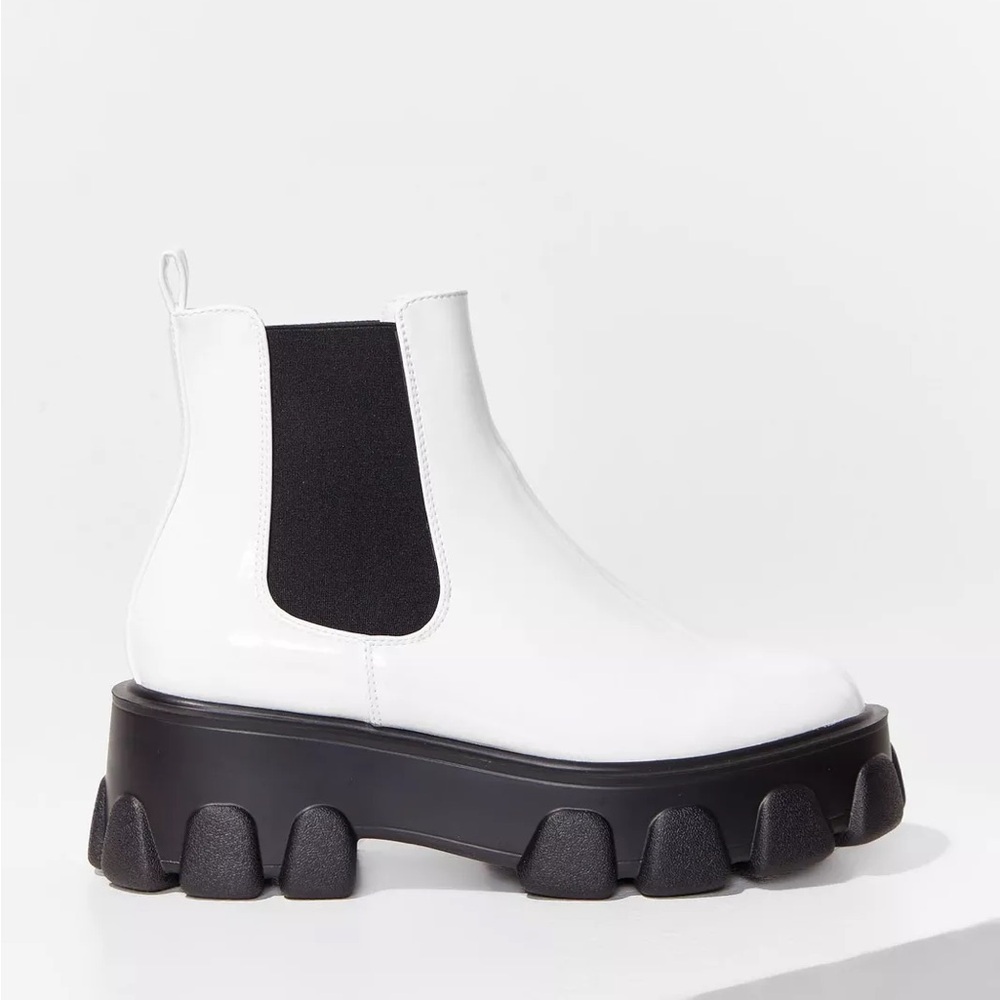Nasty Gal Chelsea White Booties